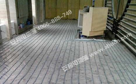 安裝發(fā)熱電纜